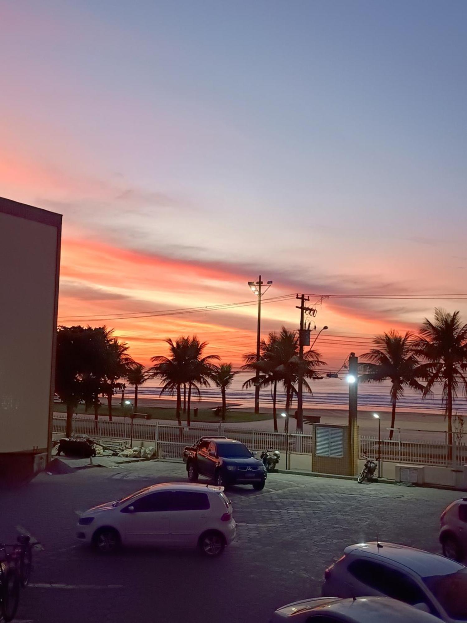 Kitnet Frente Pro Mar Em Vila Caicara, Portaria 24 Hs E Wifi Praia Grande  Luaran gambar