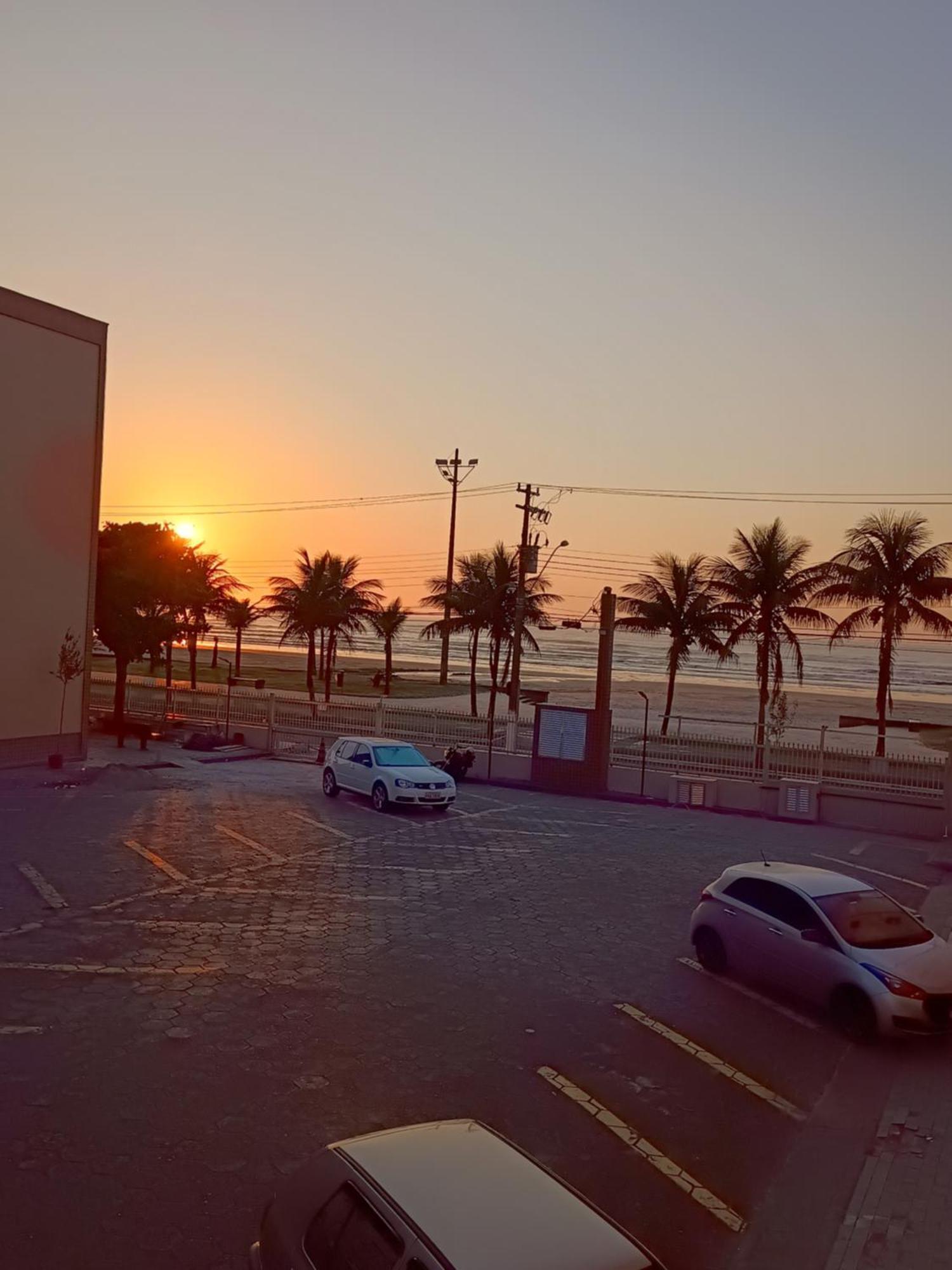 Kitnet Frente Pro Mar Em Vila Caicara, Portaria 24 Hs E Wifi Praia Grande  Luaran gambar